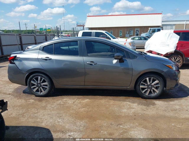 45443856 :رقم المزاد ، 3N1CN8EV1ML821461 vin ، 2021 Nissan Versa Sv Xtronic Cvt مزاد بيع