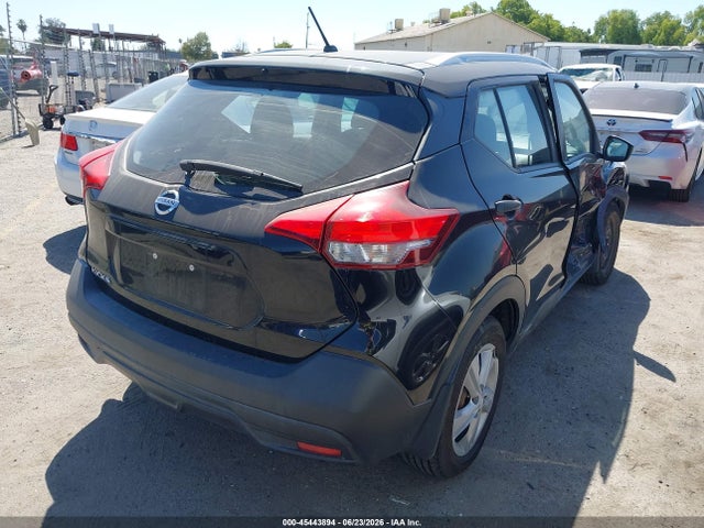 Nissan KICKS S 2018 3N1CP5CU6JL524006 Image 4