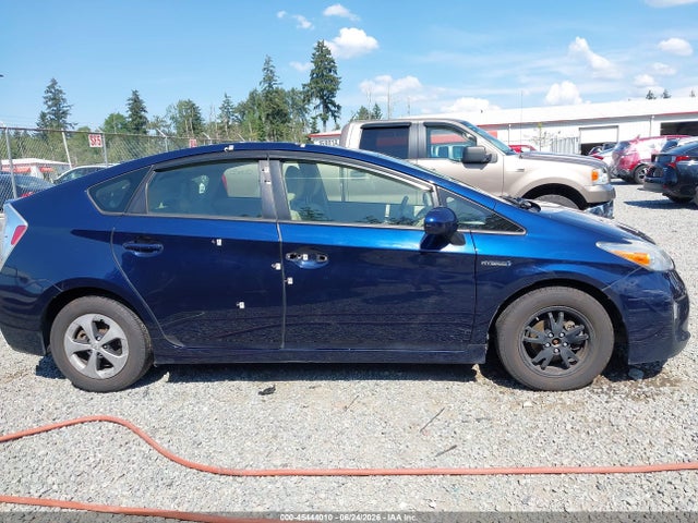 JTDKN3DU5F0441253 Toyota Prius Two
