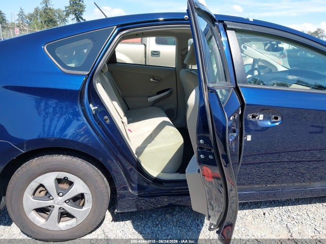 JTDKN3DU5F0441253 Toyota Prius Two