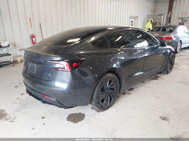 Tesla Model 3 Performance All-wheel Drive 2026 5YJ3E1ET9TF128797 Image 4