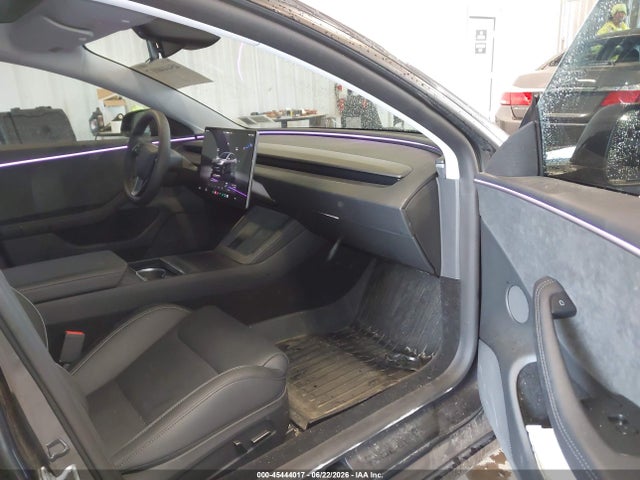 Tesla Model 3 Performance All-wheel Drive 2026 5YJ3E1ET9TF128797 Image 5