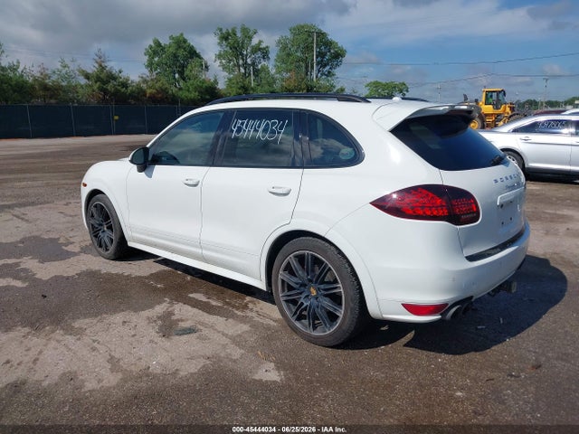 Продажа на аукционе авто 2013 Porsche Cayenne Gts, vin: WP1AD2A29DLA79661, номер лота: 45444034