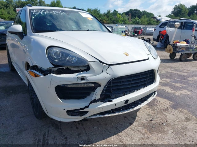Продажа на аукционе авто 2013 Porsche Cayenne Gts, vin: WP1AD2A29DLA79661, номер лота: 45444034