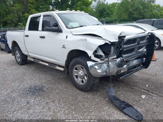 45444043 :رقم المزاد ، 3C6UR5CL4JG192201 vin ، 2018 Ram 2500 Tradesman  4x4 6'4 Box مزاد بيع