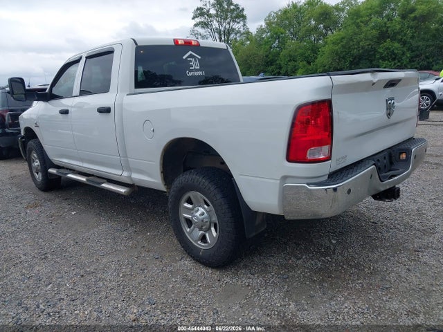 45444043 :رقم المزاد ، 3C6UR5CL4JG192201 vin ، 2018 Ram 2500 Tradesman  4x4 6'4 Box مزاد بيع