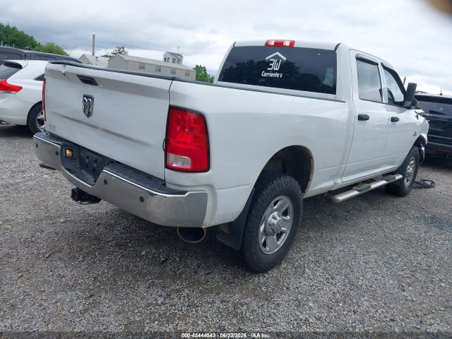 45444043 :رقم المزاد ، 3C6UR5CL4JG192201 vin ، 2018 Ram 2500 Tradesman  4x4 6'4 Box مزاد بيع