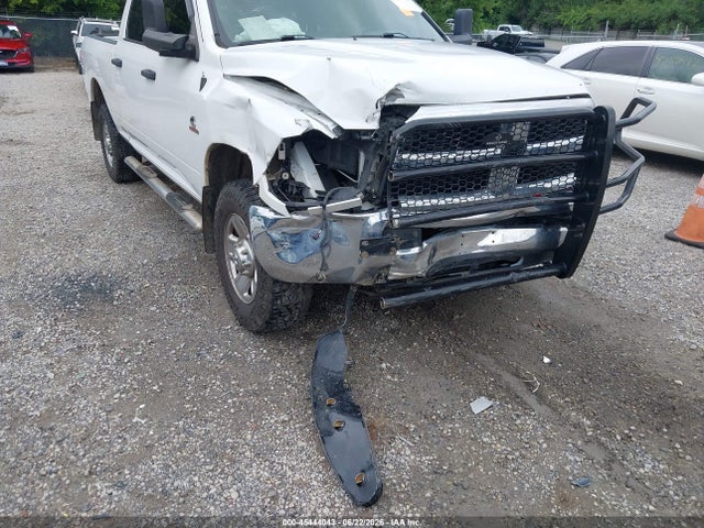 45444043 :رقم المزاد ، 3C6UR5CL4JG192201 vin ، 2018 Ram 2500 Tradesman  4x4 6'4 Box مزاد بيع