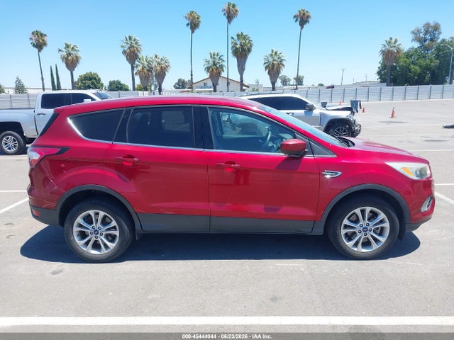 1FMCU9G95HUE48373 Ford ESCAPE SE