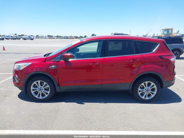 1FMCU9G95HUE48373 Ford ESCAPE SE