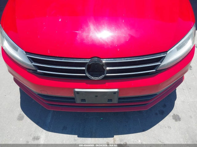 3VWD17AJ3GM339046 Volkswagen Jetta 1.8t Sport