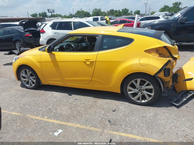 2016 Hyundai Veloster მანქანა იყიდება აუქციონზე, vin: KMHTC6AD2GU282200, აუქციონის ნომერი: 45444154