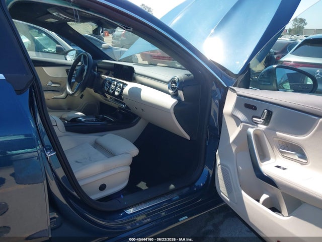 2021 Mercedes-benz Cla 250 მანქანა იყიდება აუქციონზე, vin: W1K5J4GB3MN229935, აუქციონის ნომერი: 45444160