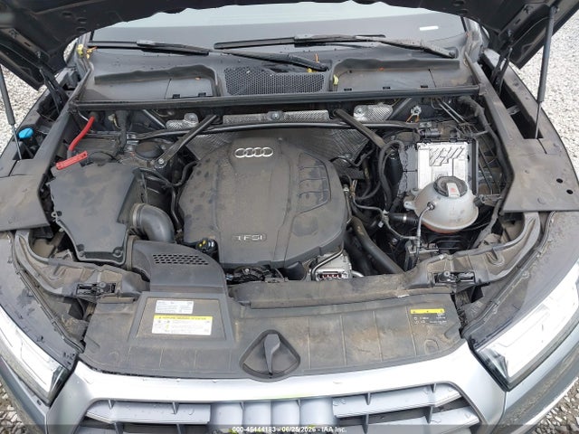 WA1BNAFY4J2215099 Audi Q5 2.0t Premium/2.0t Tech Premium