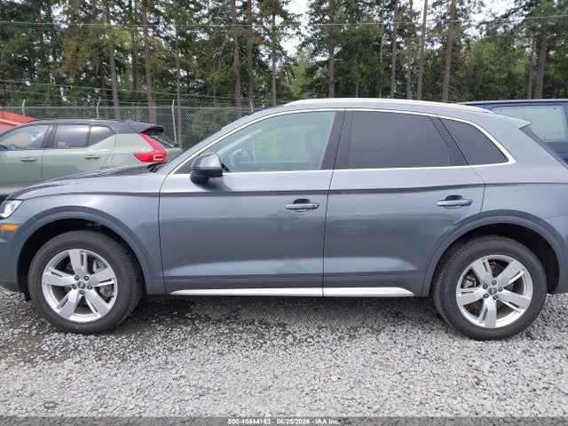 WA1BNAFY4J2215099 Audi Q5 2.0t Premium/2.0t Tech Premium