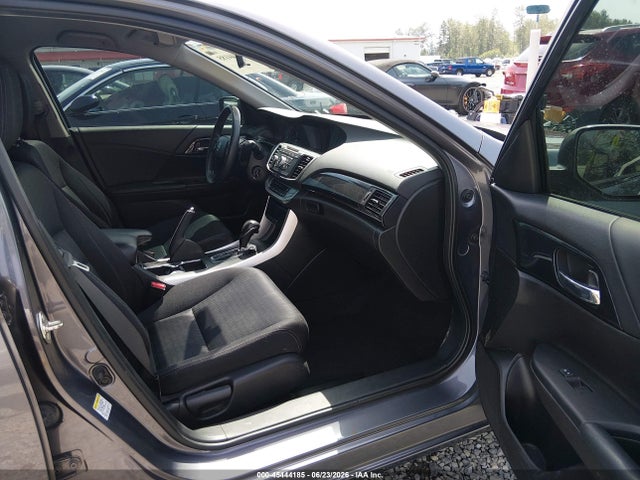 Honda Accord Sport 2015 1HGCR2F57FA247702 Image 18