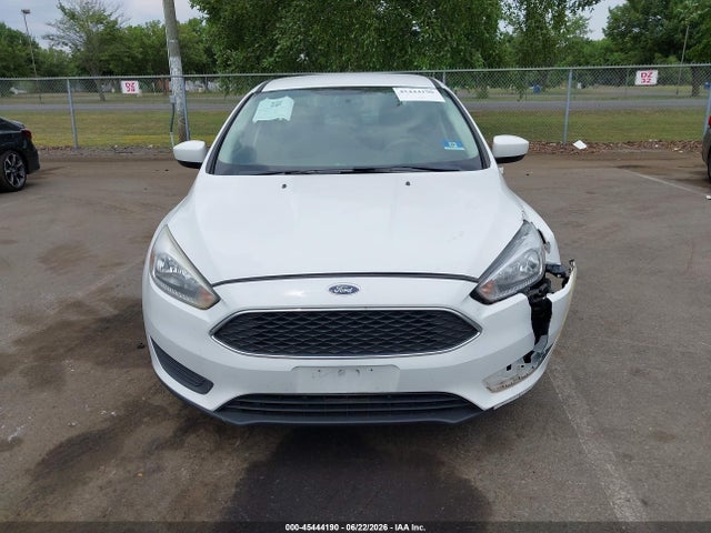Ford FOCUS SE 2018 1FADP3F27JL272249 Image 12