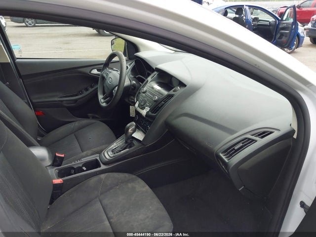 Ford FOCUS SE 2018 1FADP3F27JL272249 Image 5