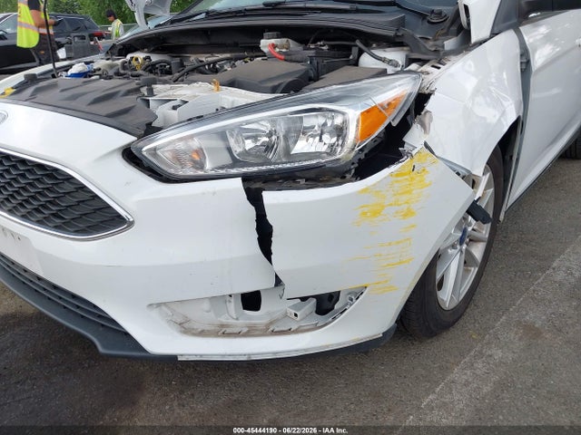 Ford FOCUS SE 2018 1FADP3F27JL272249 Image 6