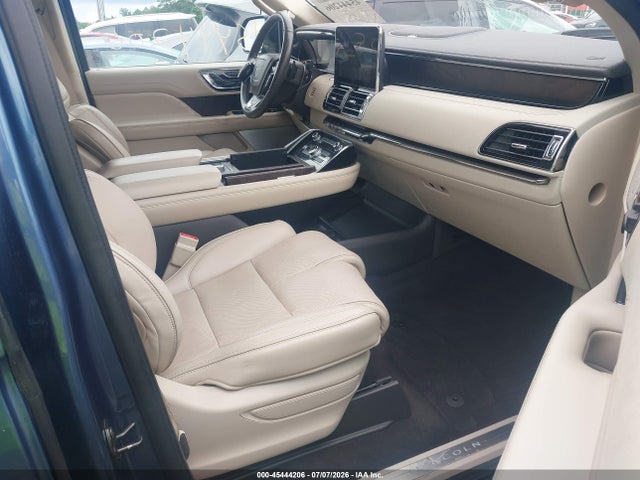 5LMJJ3LT6KEL26229 Lincoln Navigator L Reserve