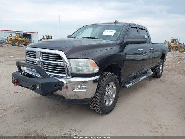 45444320 :رقم المزاد ، 3C6UR5JJ3HG500437 vin ، 2017 Ram 2500 Big Horn  4x4 8' Box مزاد بيع