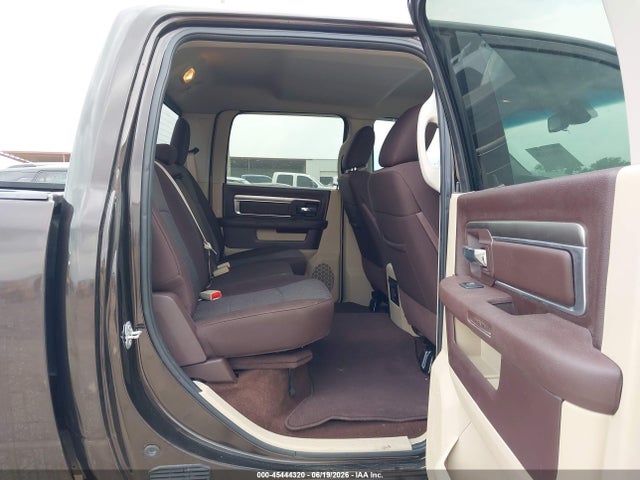 45444320 :رقم المزاد ، 3C6UR5JJ3HG500437 vin ، 2017 Ram 2500 Big Horn  4x4 8' Box مزاد بيع