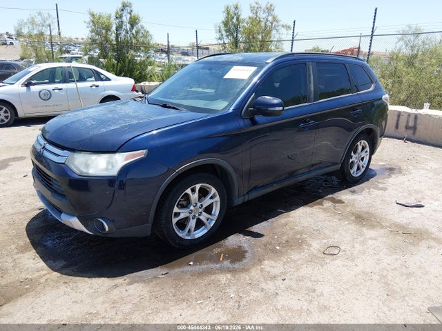 45444343 :رقم المزاد ، JA4AD3A30FZ004650 vin ، 2015 Mitsubishi Outlander Se مزاد بيع