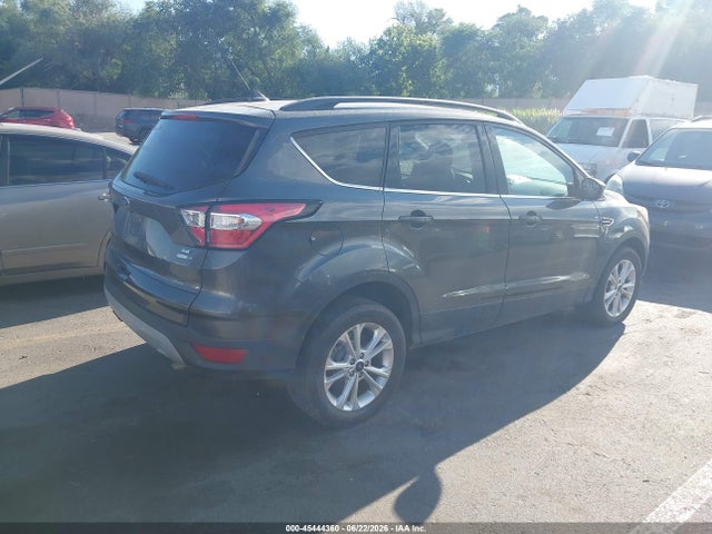 Ford ESCAPE SE 2018 1FMCU9GDXJUB81080 Image 4