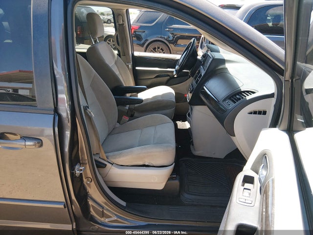 45444395 :رقم المزاد ، 2C4RDGBG9HR548157 vin ، 2017 Dodge Grand Caravan Se مزاد بيع