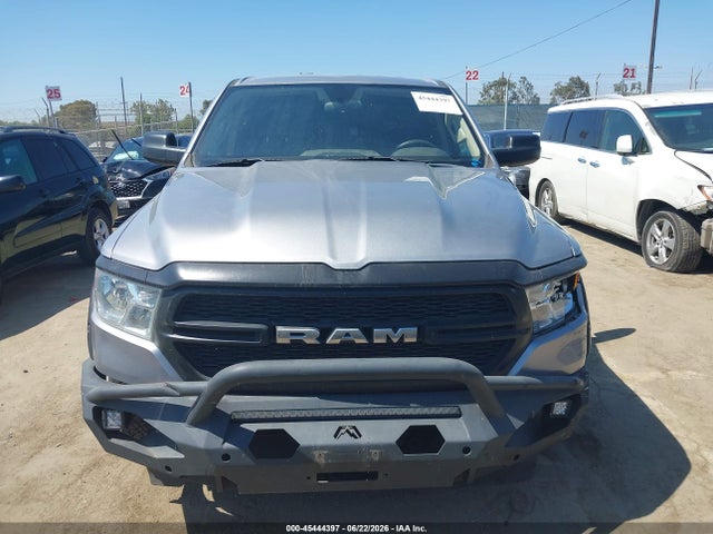 45444397 :رقم المزاد ، 1C6RREGG8KN805903 vin ، 2019 Ram 1500 Tradesman  4x2 5'7 Box مزاد بيع