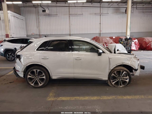 45444399 :رقم المزاد ، WA1EECF38M1113814 vin ، 2021 Audi Q3 Premium Plus 45 Tfsi S Line Quattro Tiptronic مزاد بيع
