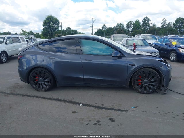 Продажа на аукционе авто 2022 Tesla Model Y Performance Dual Motor All-wheel Drive, vin: 7SAYGDEF6NF448032, номер лота: 45444405