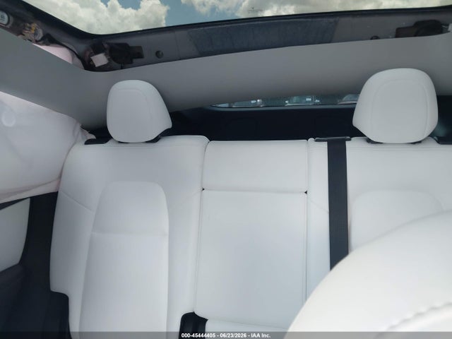Продажа на аукционе авто 2022 Tesla Model Y Performance Dual Motor All-wheel Drive, vin: 7SAYGDEF6NF448032, номер лота: 45444405