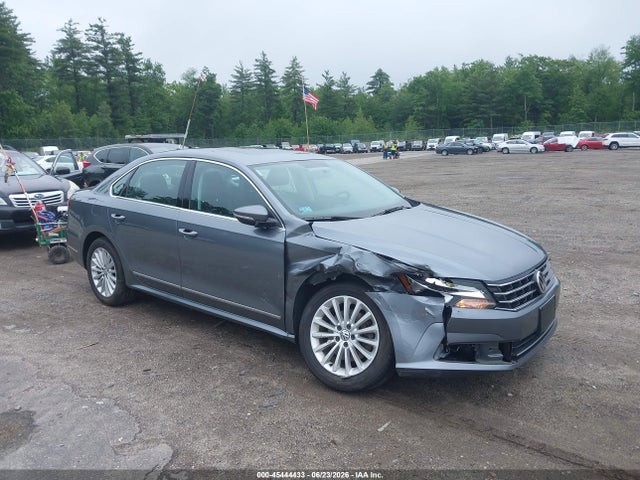 Volkswagen Passat 1.8t Se 2017 1VWBT7A30HC041088 головне зображення