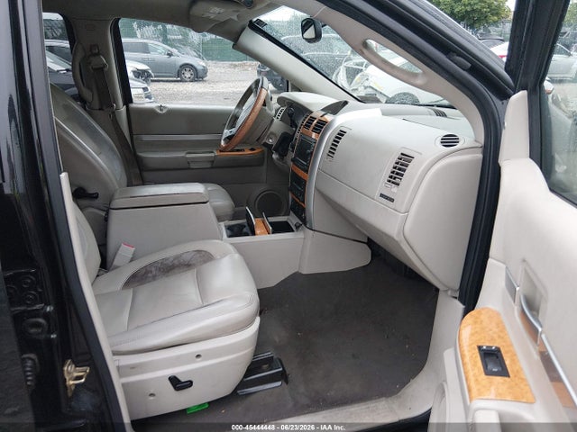 45444448 :رقم المزاد ، 1A8HW58217F507512 vin ، 2007 Chrysler Aspen Limited مزاد بيع
