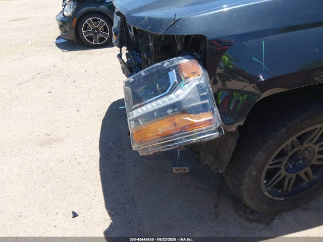 45444450 :رقم المزاد ، 2GCRCREC8J1100651 vin ، 2018 Chevrolet Silverado 1500 Lt مزاد بيع