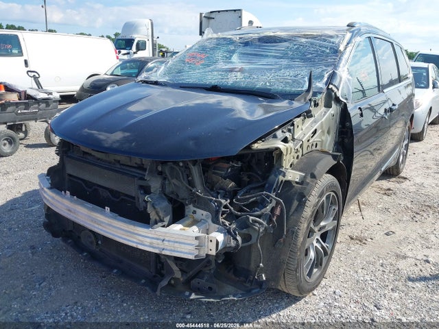 45444518 :رقم المزاد ، 2C4RC1GG6HR544866 vin ، 2017 Chrysler Pacifica Limited مزاد بيع