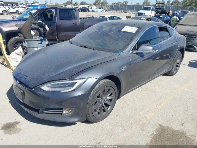 Tesla Model S 100d/75d/long Range/standard Range 2019 5YJSA1E21KF335696 Image 2