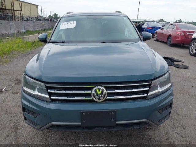 Продаж на аукціоні авто 2019 Volkswagen Tiguan 2.0t Se/2.0t Sel/2.0t Sel R-line/2.0t Sel R-line Black, vin: 3VV2B7AX8KM095996, номер лоту: 45444544