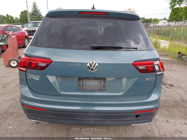 Продаж на аукціоні авто 2019 Volkswagen Tiguan 2.0t Se/2.0t Sel/2.0t Sel R-line/2.0t Sel R-line Black, vin: 3VV2B7AX8KM095996, номер лоту: 45444544
