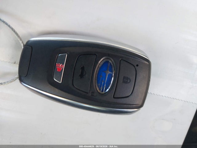 JF2GUSND8T8220536 Subaru Crosstrek Limited