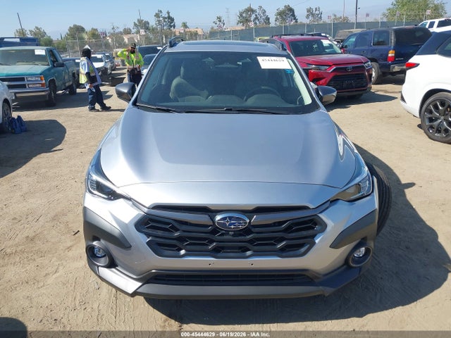 JF2GUSND8T8220536 Subaru Crosstrek Limited