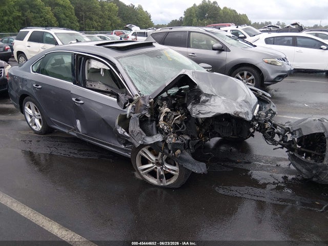 2015 Volkswagen Passat 2.0l Tdi Se მანქანა იყიდება აუქციონზე, vin: 1VWBV7A35FC082064, აუქციონის ნომერი: 45444652