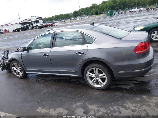 2015 Volkswagen Passat 2.0l Tdi Se მანქანა იყიდება აუქციონზე, vin: 1VWBV7A35FC082064, აუქციონის ნომერი: 45444652