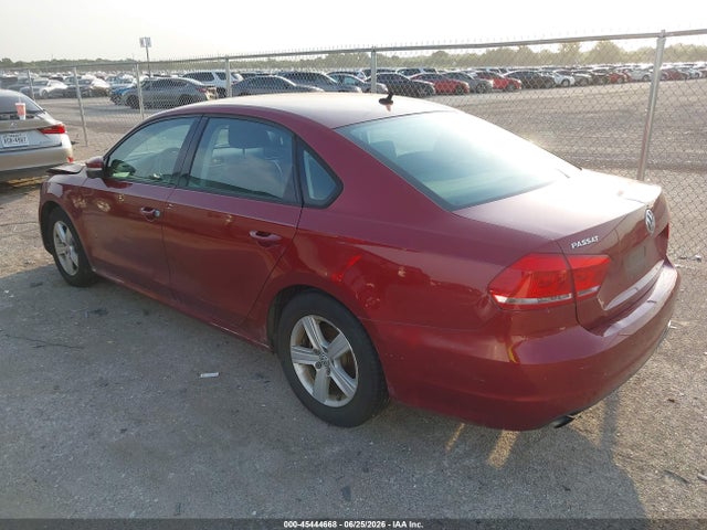 Aukcja sprzedaży 2015 Volkswagen Passat 1.8t S, vin: 1VWAT7A32FC073579, numer aukcji: 45444668
