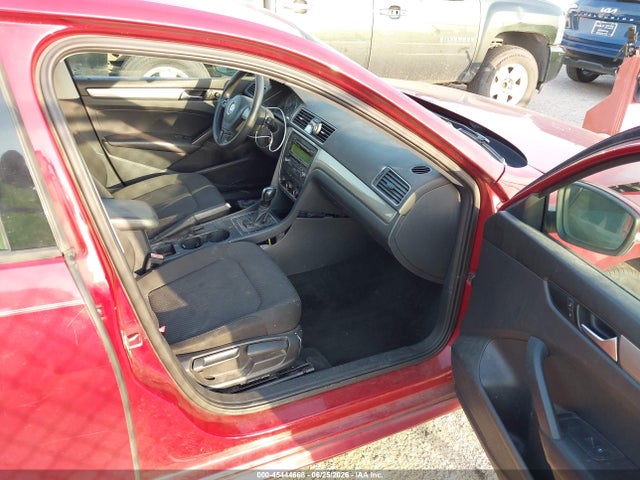 Aukcja sprzedaży 2015 Volkswagen Passat 1.8t S, vin: 1VWAT7A32FC073579, numer aukcji: 45444668