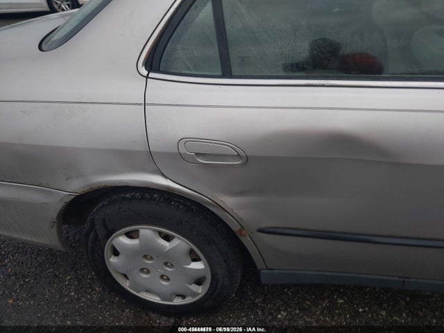 Продаж на аукціоні авто 1998 Honda Accord Lx, vin: 1HGCG5548WA055723, номер лоту: 45444675
