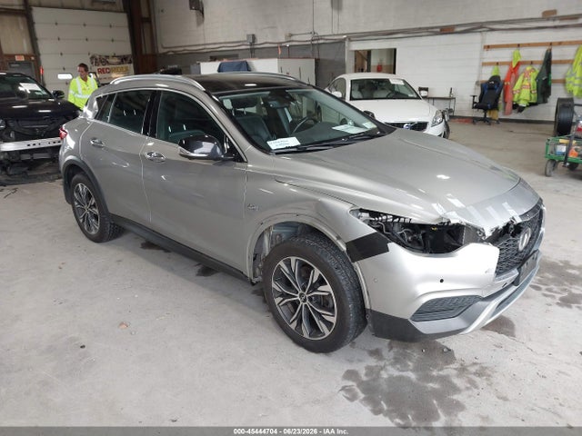 45444704 :رقم المزاد ، SJKCH5CR1KA011791 vin ، 2019 Infiniti Qx30 Luxe مزاد بيع