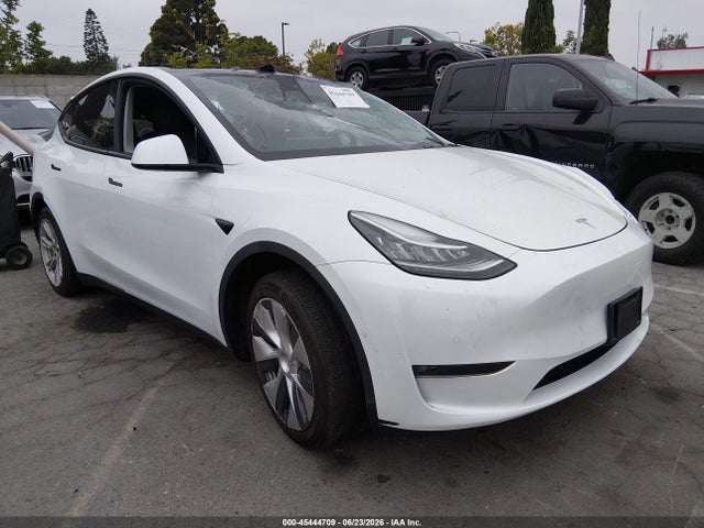 Tesla Model Y Long Range Dual Motor All-wheel Drive 2022 7SAYGDEE3NF346808 main image