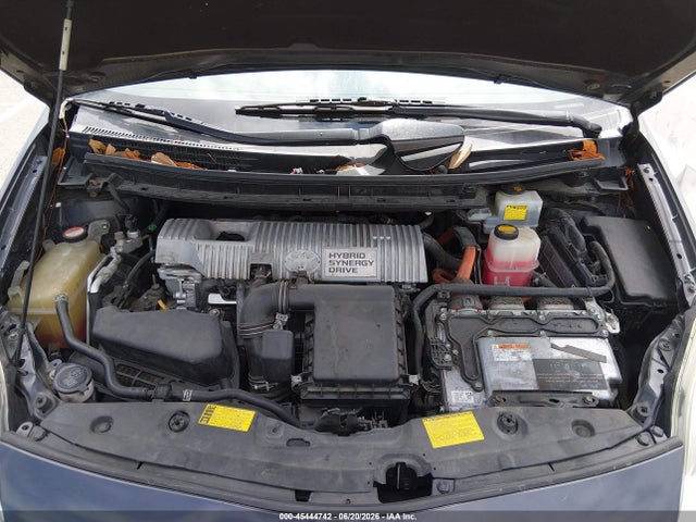 JTDKN3DU5F0400461 Toyota Prius Two